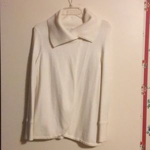 Gap cream button closure cardigan